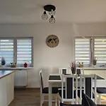 Holiday home Dom Z Widokiem Na Gory I Jacuzzi - 