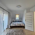 Holiday home Dom Z Widokiem Na Gory I Jacuzzi - 