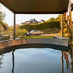 Holiday home Dom Z Widokiem Na Gory I Jacuzzi - 