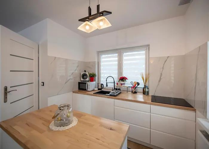 Dom Z Widokiem Na Gory I Jacuzzi - 