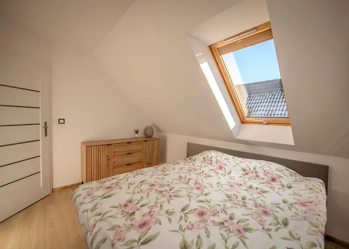 Holiday home Dom Z Widokiem Na Gory I Jacuzzi - 